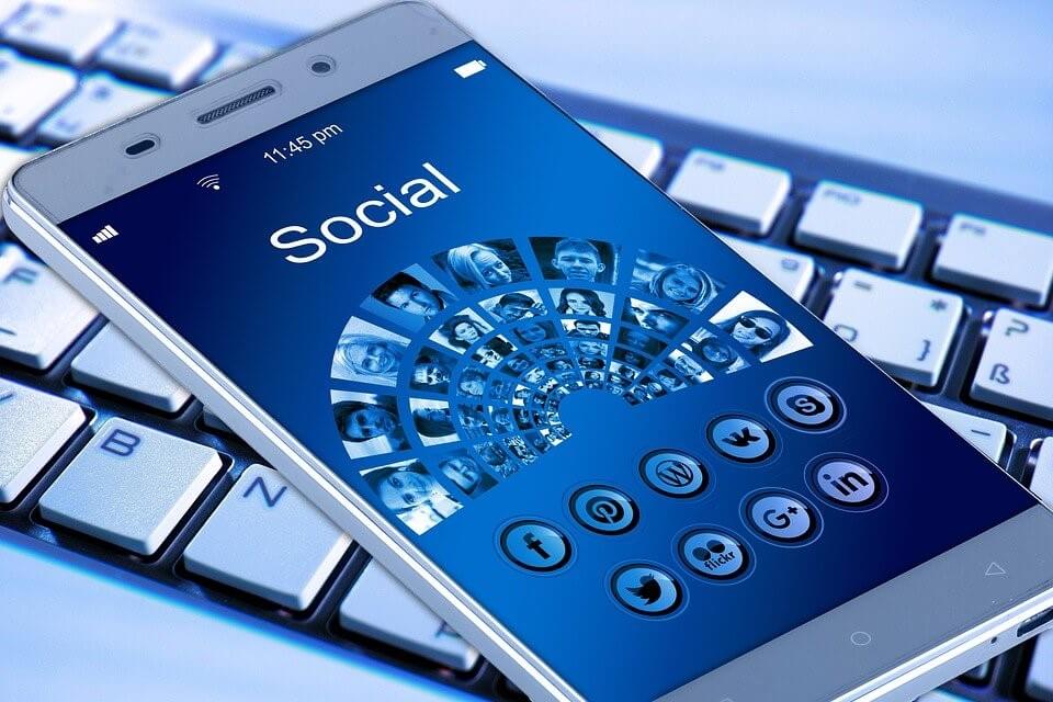 Why Tap into Social Media Platforms